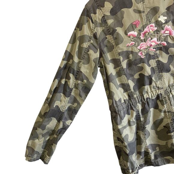 Jade and Ivory Camo Flower Embroidered Cinch Waist Jacket Size Medium - Picture 5 of 10